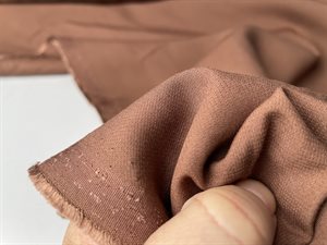 Fastvævet viscose - lækker tung og fed kvalitet i marrrone